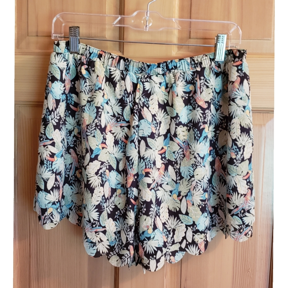 LAUREN CONRAD Shorts Small Floral Women's